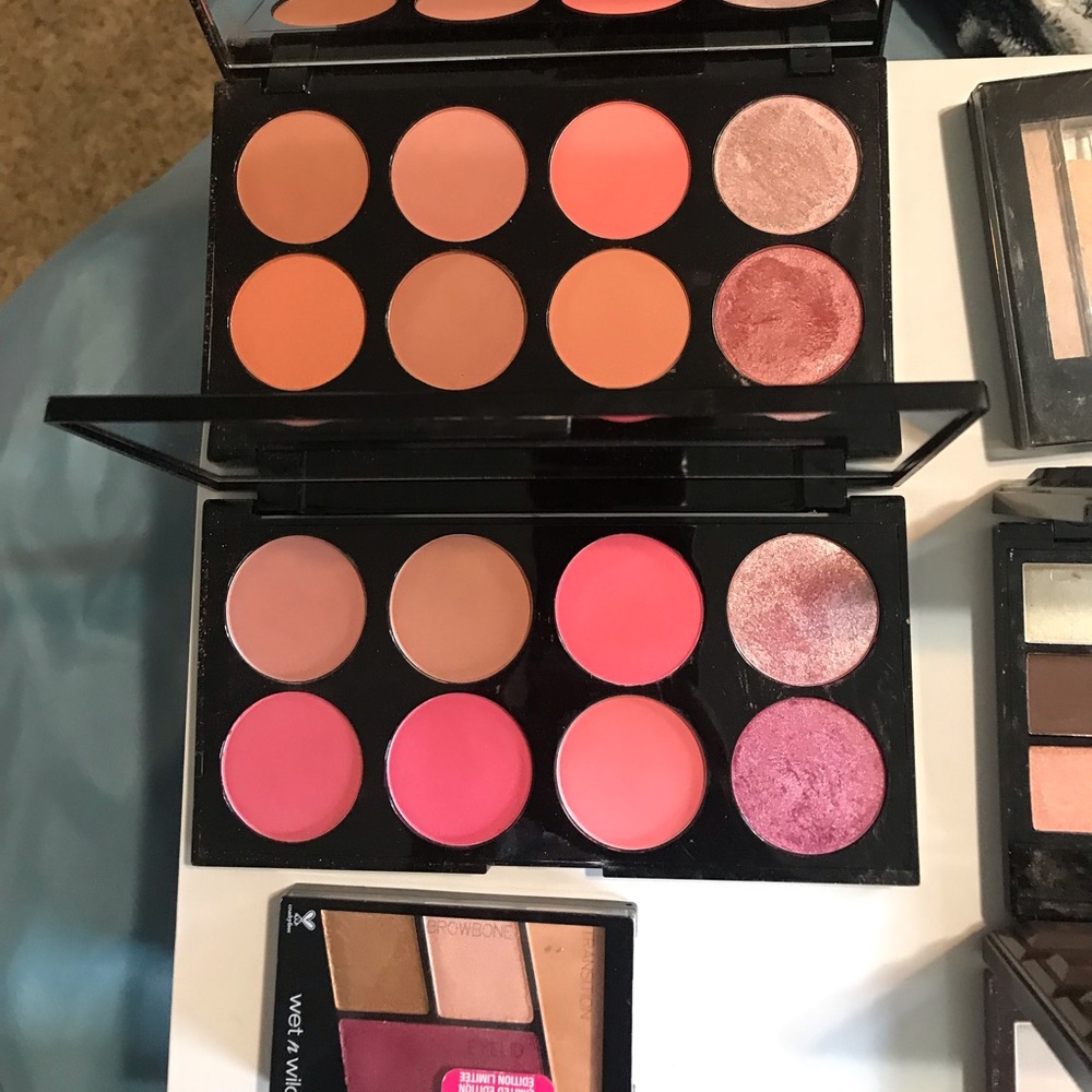 Makeup bundle